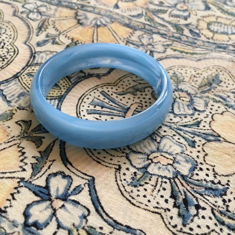 lucite bangle bracelet 80s jewelry baby blue vintage 80s lucite bracelet pastel jewelry powder blue bangle perspex jewelry