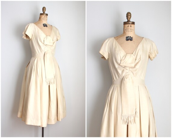 Vintage aus den 50er Jahren Creme Seidenkleid Vollrock 50er Alaina Damen Outfit Komplettes Freizeit Outfit günstig