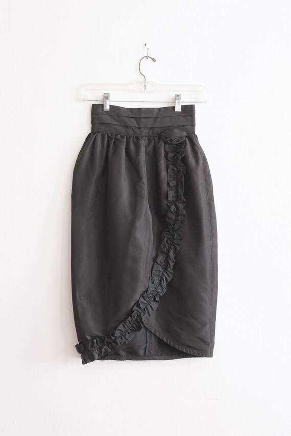 vintage ‘80s black taffeta tulip skirt / Gunnies -