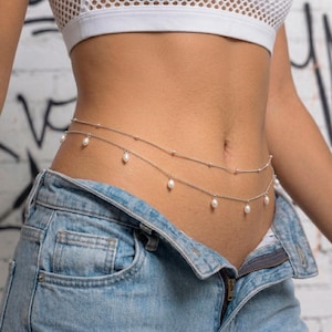 二重構造のベリーチェーン、繊細なパールウエストチェーン、夏のビキニボディジュエリー（シルバー＆ゴールド）