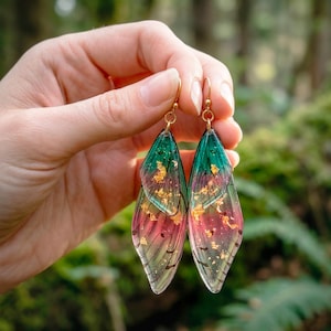 Pendientes colgantes de alas de mariposa - Pendientes colgantes de alas de hada de resina arcoíris, regalo de joyería élfica de fantasía