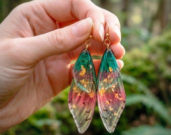 Pendientes colgantes de alas de mariposa - Pendientes colgantes de alas de hada de resina arcoíris, regalo de joyería élfica de fantasía