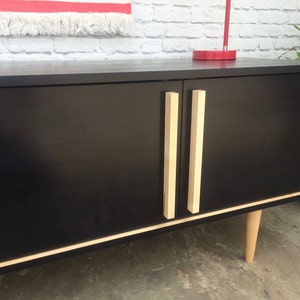 Kasse Credenza / TV Stand Solid Maple Ebony/Clear Finish image 3