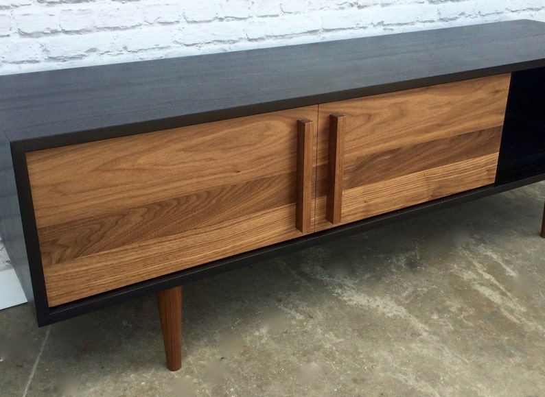 Kasse Media Stand in Ebony Walnut Combo