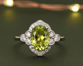 Anillo de compromiso con peridoto verde de talla ovalada y halo, plata de ley 925 chapada en oro blanco de 14 quilates, anillo de compromiso de peridoto, joya con la piedra natal de agosto, regalo para ella