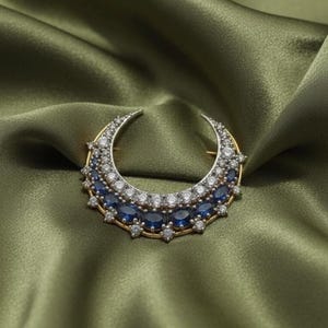 Blå safir halvmånebrosch, 14K guldpläterad 925 silvernål, himmelskt smycke present till henne, diamantstjärna kavajaccessoar