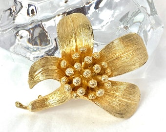 Real Look Florentine Gold Tone Floral Brooch