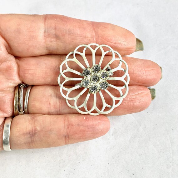 Flower Power Mid Century Enamel Rhinestone Brooch - image 9