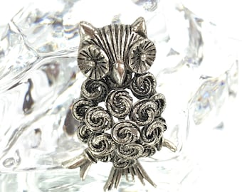 Superb Owl Brooch, Boho Figural Jewelry, Rare Beauty Vintage