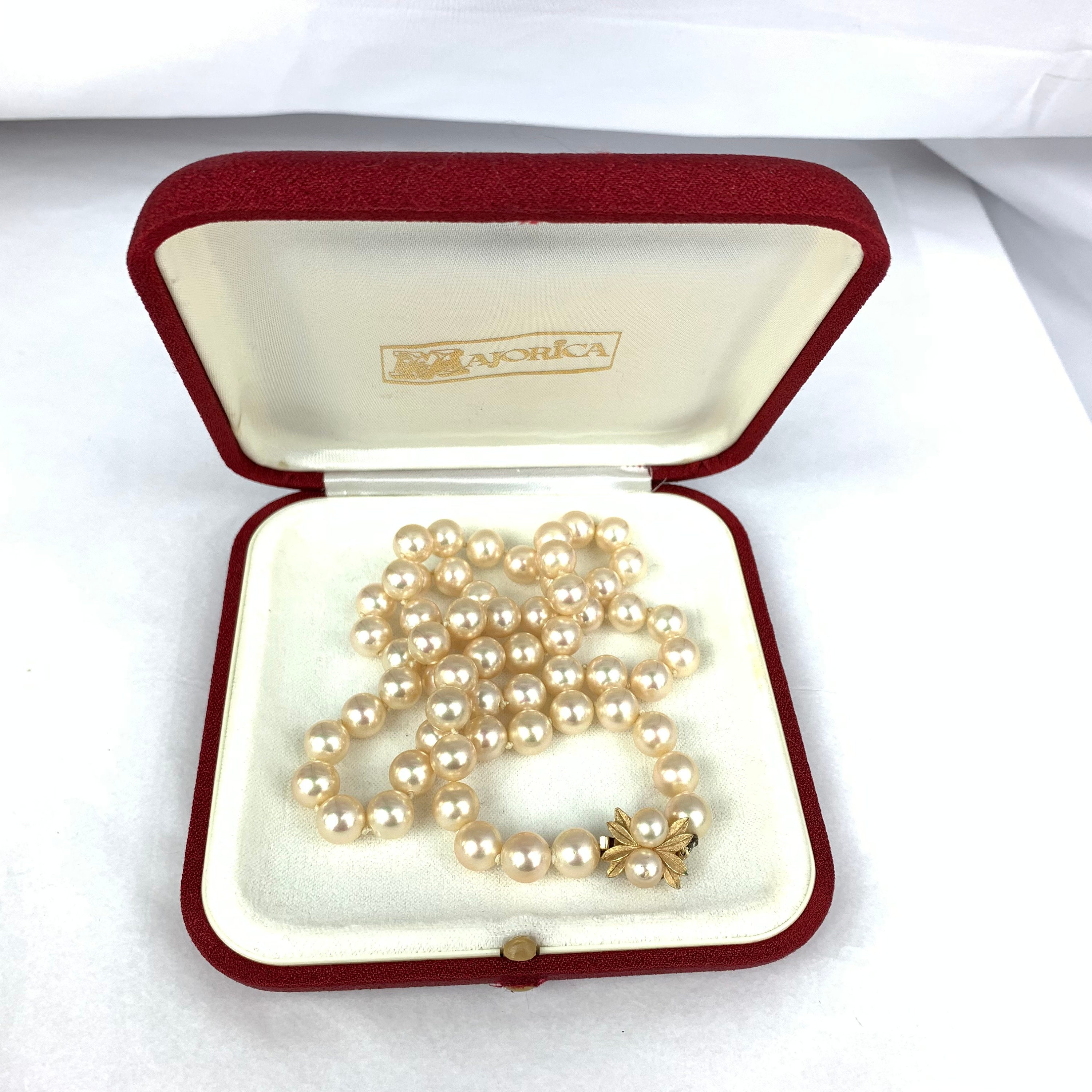 Majorica pearl necklace. Clasp in vermeil. Length: 44 cm… | Drouot.com