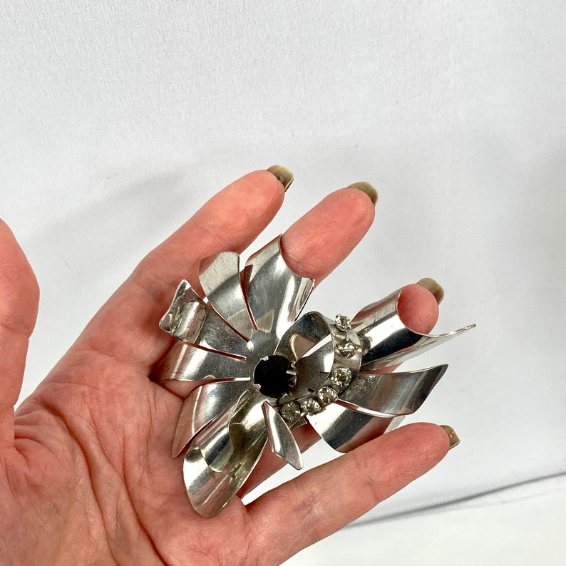 Avant Garde Sterling Starburst Brooch Rare Beauty Vintage