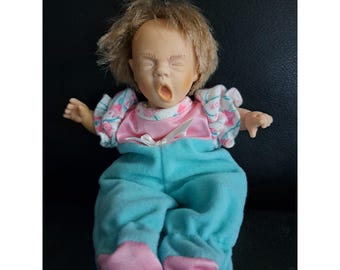 Yawning Gi-go, Bean Bag Kids Doll