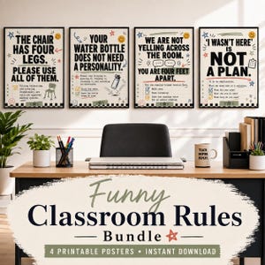 Könnte beinhalten: Ein Set aus vier rechteckigen Klassenzimmer-Postern mit schwarzem Text auf cremefarbenem Hintergrund. Die Poster zeigen humorvolle Regeln mit Illustrationen von Stuhl, Wasserflasche, Sprechblasen und Checkliste, akzentuiert durch Sterne und Smileys.