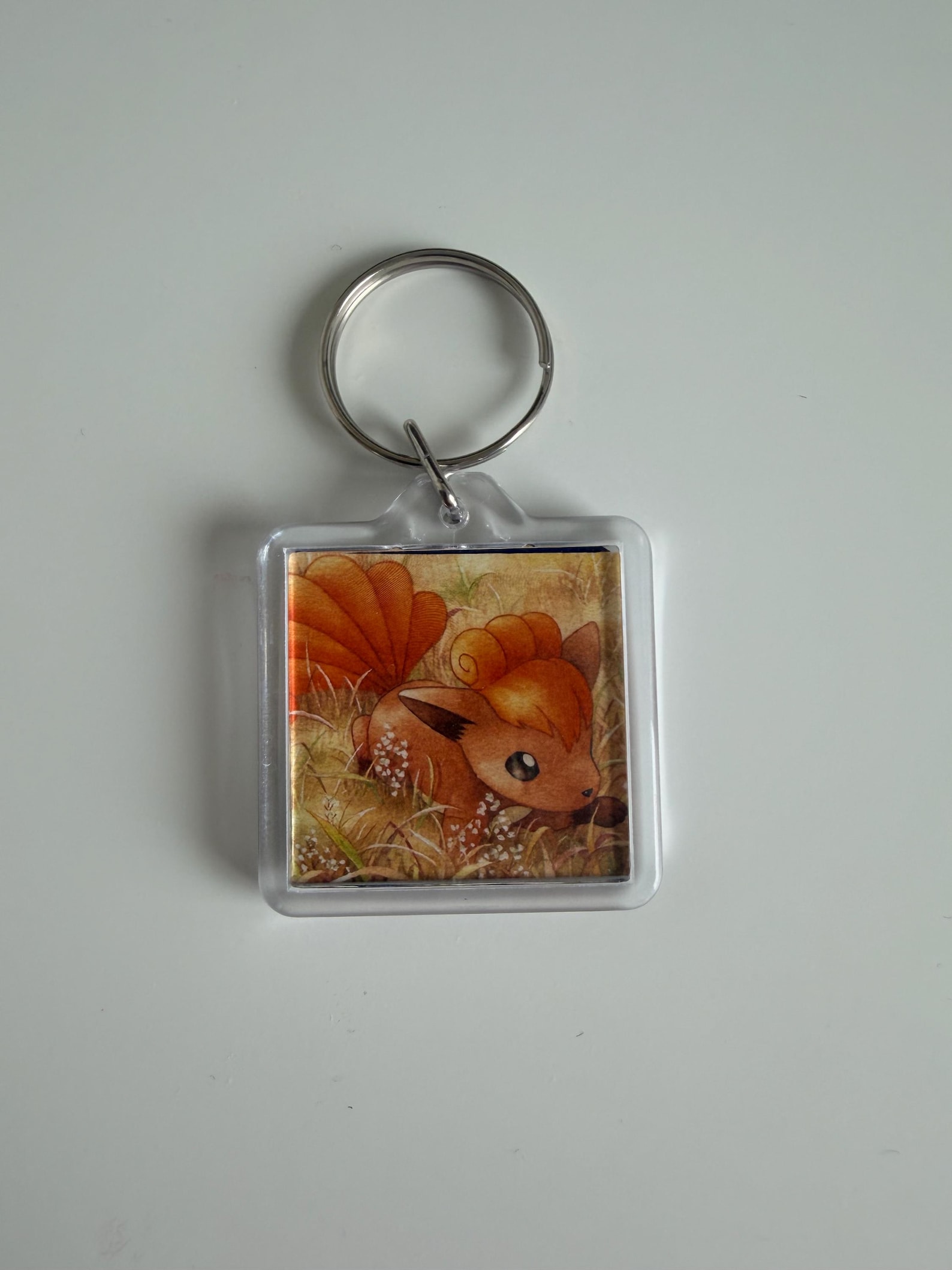 ¡Llaveros de acrílico con cartas de Pokémon! - Etsy México