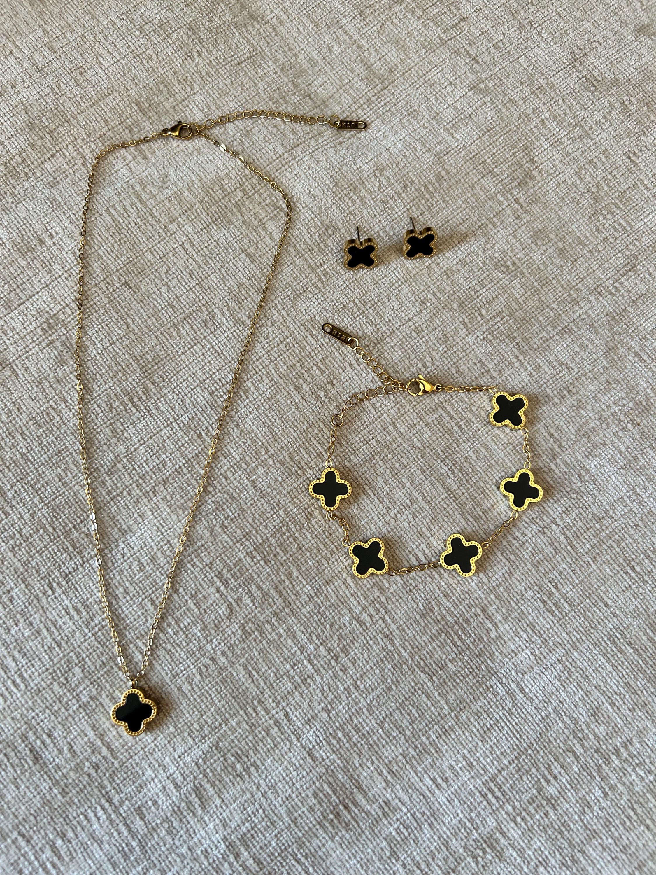 Clover Necklace Alexa And Tori Butterfly Necklace Alexa Tori 14k