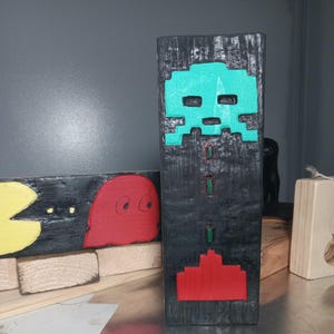 Space Invaders, Space Invaders Sign, Space Invaders Wood Carving, Video Game Decor, Gift For Gamer