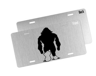 Placa de licencia Bigfoot, placa de licencia personalizada Sasquatch, etiqueta de coche de vanidad en plata y negro