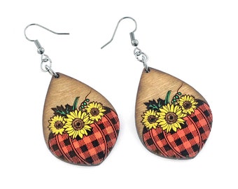 Pendientes de otoño, pendientes colgantes de calabaza a cuadros con girasoles, pendientes de lágrima de madera pintados a mano para otoño, regalo de joyería de otoño para mujeres
