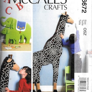 McCall&#39;s M6672 Childs Room Wall Decorations Giraffe & Elephant Sewing Pattern UNCUT