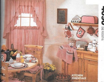 Simplicity, Other, Simplicity Sewing Pattern 8437 Kitchen Appliance Covers  Apple Potholder Placemat
