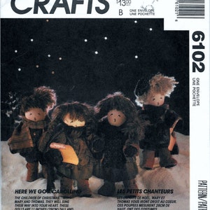 McCall&#39;s 6102 Caroller 11&quot; Boy Girl Doll Christmas Holiday Decor Sewing Pattern