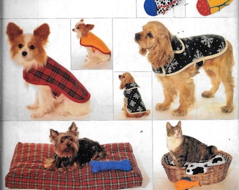 Butterick 4226 Manteau pour chien, lit pour chat, tapis de nourriture pour bas de Noël, modèle de couture non découpé