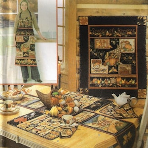 Simplicity 4813 Kitchen Accessories And Apron Quilt Table Runner Place Mat & Napkin Pot Holder Sewing Pattern UNCUT Leslie Beck