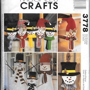 McCall&#39;s Crafts Pattern 3778 Snowman Greeters, Ornaments, Wall/Door Hanging Snow Family Frosty
