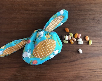 The Bunny Bag Sewing Pattern, Easter basket bag, small treat bag, beginner sewing pattern, bunny rabbit sewing pattern, Digital Download PDF