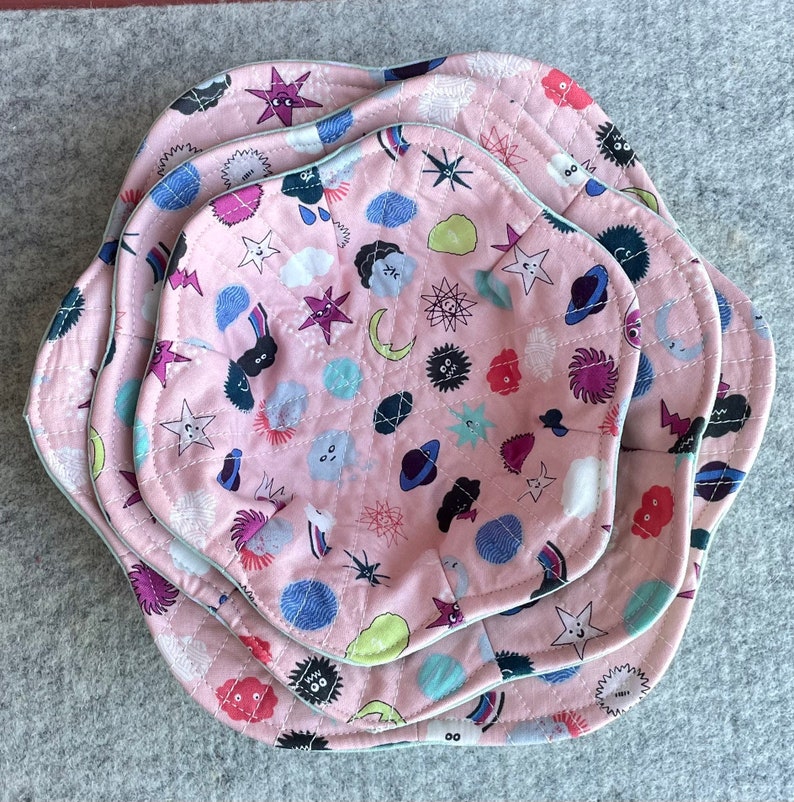 Blooming Bowl Cozy Sewing Pattern: Reversible Flower Petal Design (PDF Download) image 2