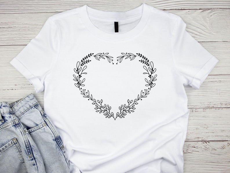 Floral Heart SVG: Wreath Cut File for Cricut (digital Download) - Etsy