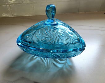 Vintage godisask i pressad glas: Hazel-Atlas turkos Capri-vindhjul