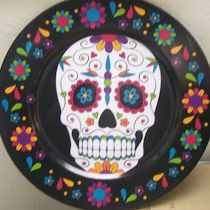 Day of the Dead Round 13" Plastic Serving Tray - Sugar Skull Design, Black