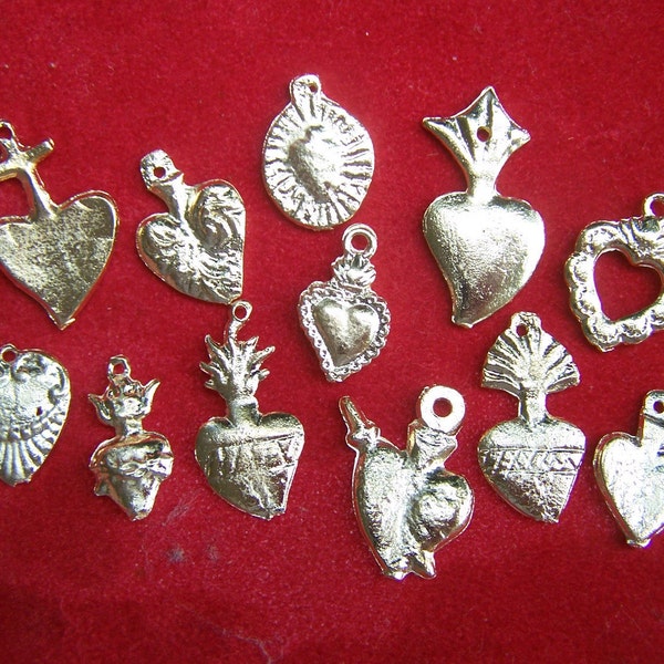 Lot of 25 ALL HEARTS GOLDEN Brass Milagros