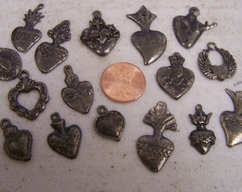 TODOS LOS CORAZONES Lote de 50 Milagros, México, color gris antiguo/envejecido
