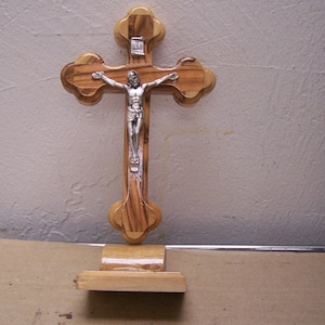 Cruz de pie de madera de olivo de Tierra Santa #2 - Jerusalén