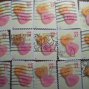 Sellos de amor de San Valentín: lote de 100 sellos de amor usados con forma de corazones de caramelo como se muestra en la imagen