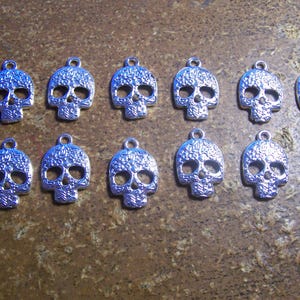 Day of the Dead Lot of 12 Shiny Textured Sugar Skull Charms - Mexico