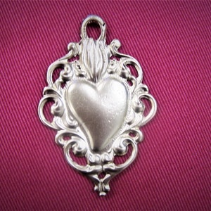 Golden Sacred Heart with Scrolls Milagro Ex Voto