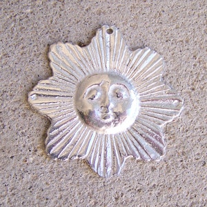 Silvery Shiny Tin/Silver &quot;Classic Sun&quot; Happiness Milagro Ex Voto