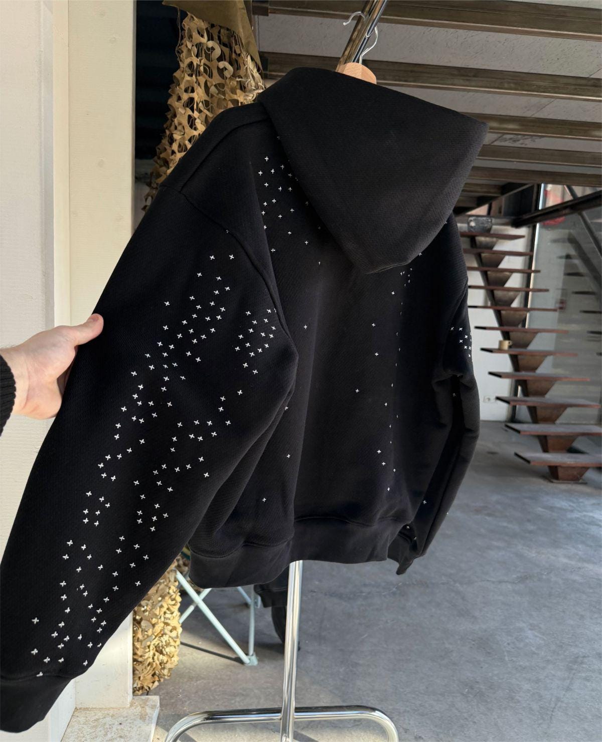 ブラックラインストーン ジップアップパーカー - ユニセックス