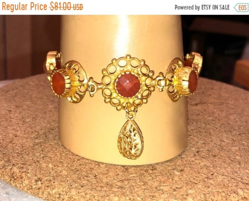 Magnetic Clasp 7 12 Long Turkish Bracelet w3-Stone 24K Gold ORANGE JADE Domed FILIGREE Foci /& 4 Orange Jade Flower Beads Filigree Drop