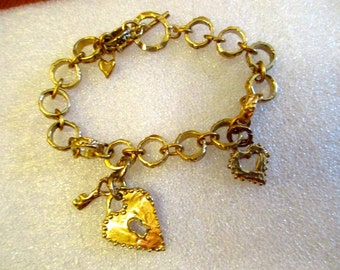 The HEART: Exquisite Deeply Etched Fifteen LINK Gold/Bronze CHARM Bracelet w/3 Hearts, 1 Key Charms & Toggle Clasp - All About Love