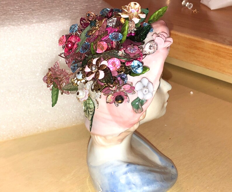 Fiona: Exquisite Vtg 5 12 Tall Mint! wflowers Rare Hand Painted Bisque Porcelain 1950/'s LADY HEAD VASE w35 Handmade FlowersLeaves