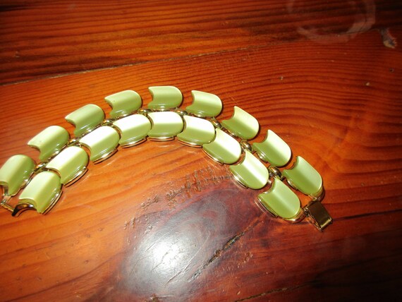 MINT Condition, Rare Signed LISNER Vintage Thermo… - image 2