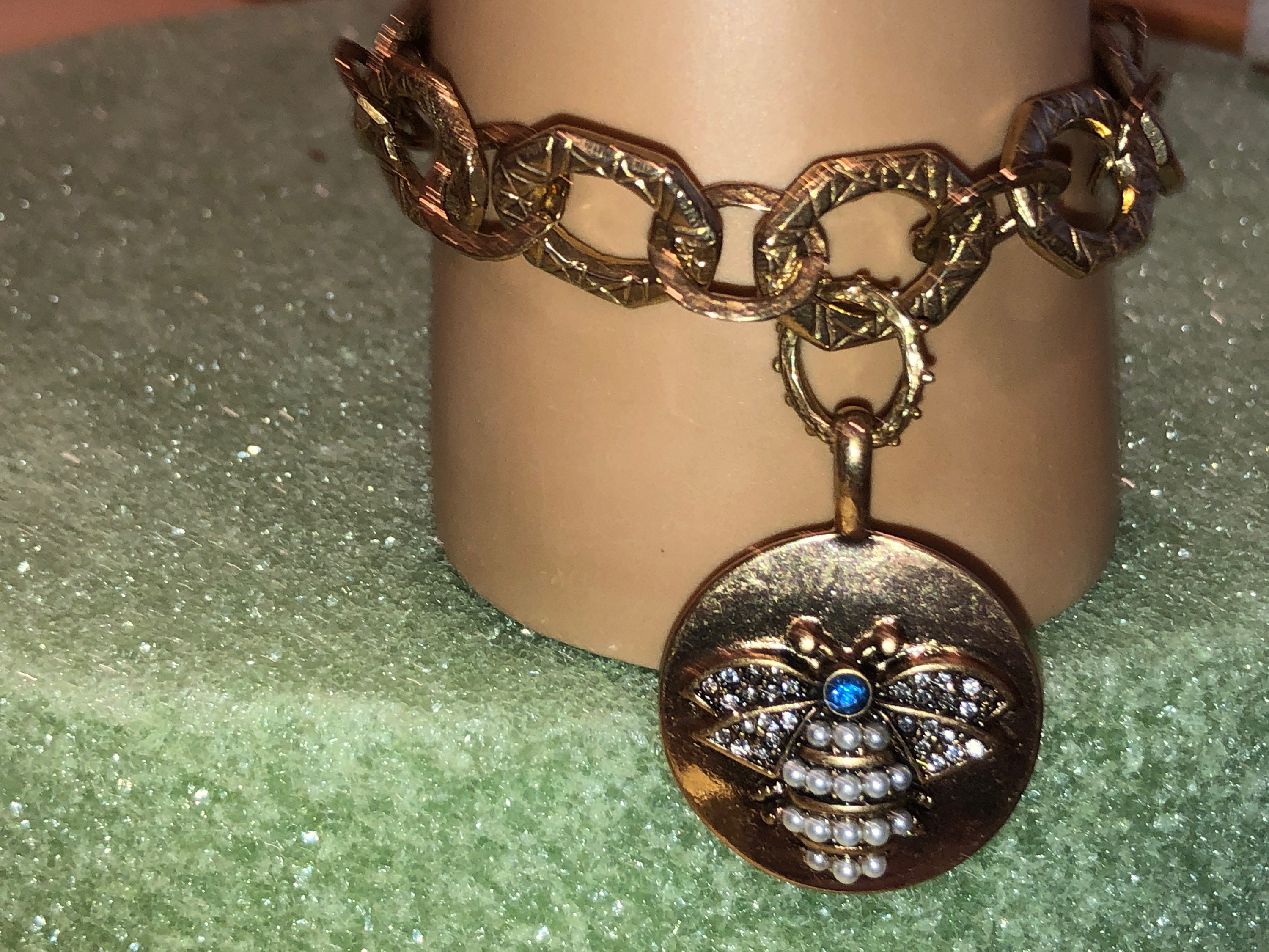 Dazzling Textured & Etched Bronze/gold, 9-LINK Chain Dazzling Textured & Etched Bronze/gold, 9-LINK Chain