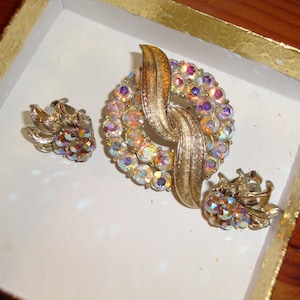 CORO-Signed, AB RHINESTONE Vintage Brooch & Earrings - Demi Parure -1940&#39;s - Divine Art Deco