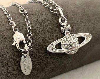 Silver Vivienne Westwood Lucrece Pearl Pin Necklace - Etsy 日本