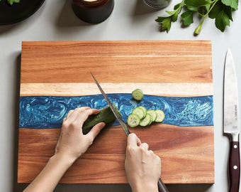 Tagliere in legno di acacia Ocean Resin River – Ampio tagliere a doppia faccia per la preparazione di carne, formaggio e verdure