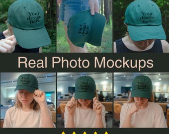 Pode incluir: Uma coleção de imagens mostrando um boné de beisebol verde escuro com o texto "Your design here". A frase "Real Photo Mockups" é exibida abaixo das imagens. Os bonés são mostrados em várias configurações e ângulos.